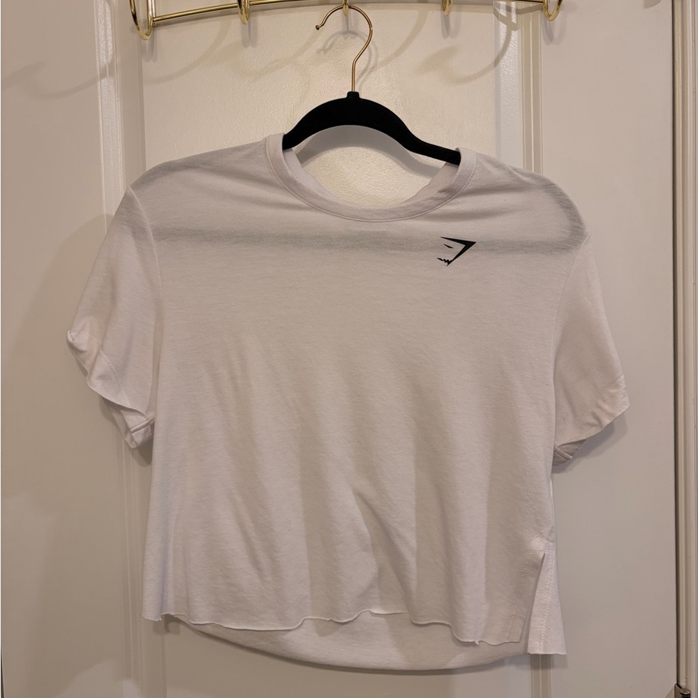 Gymshark White Cropped Tee – Size Medium – Lightweight Self-Cut Crop Top